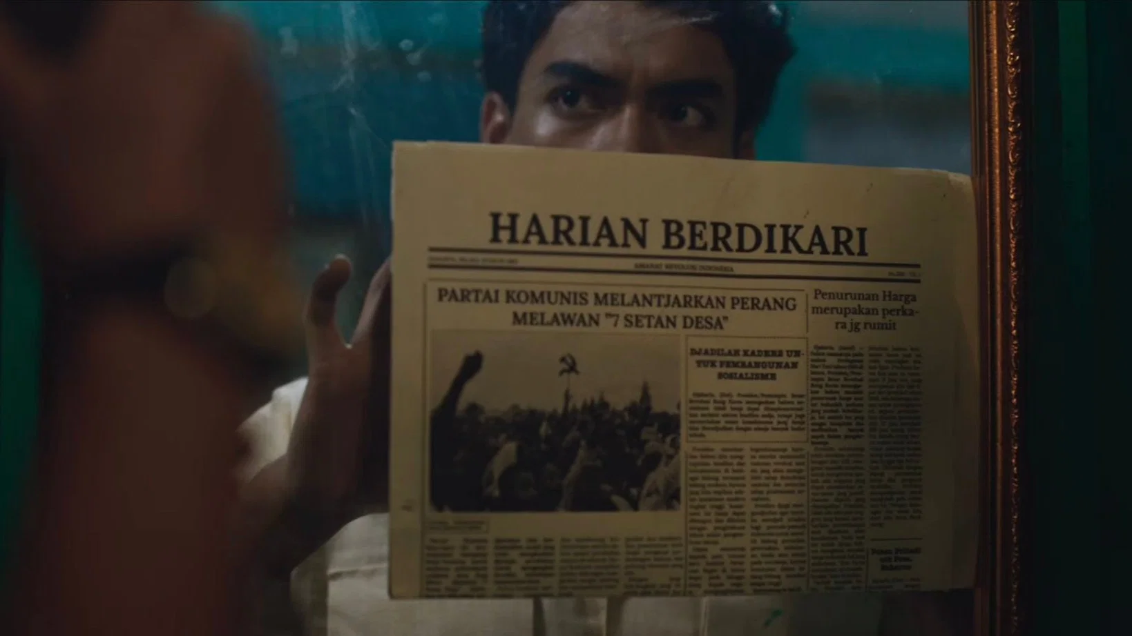 The Hole, 309 Days to the Bloodiest Tragedy