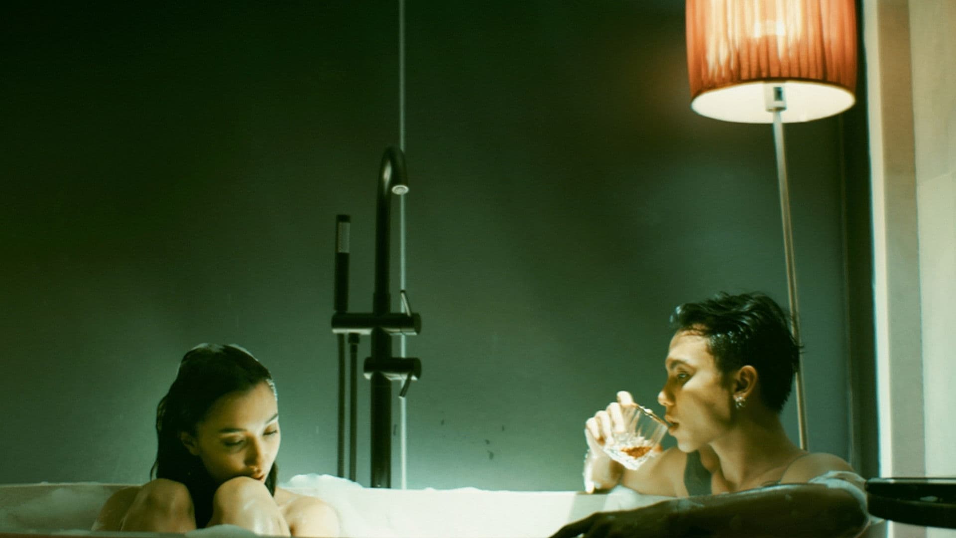 Guna Guna Istri Muda