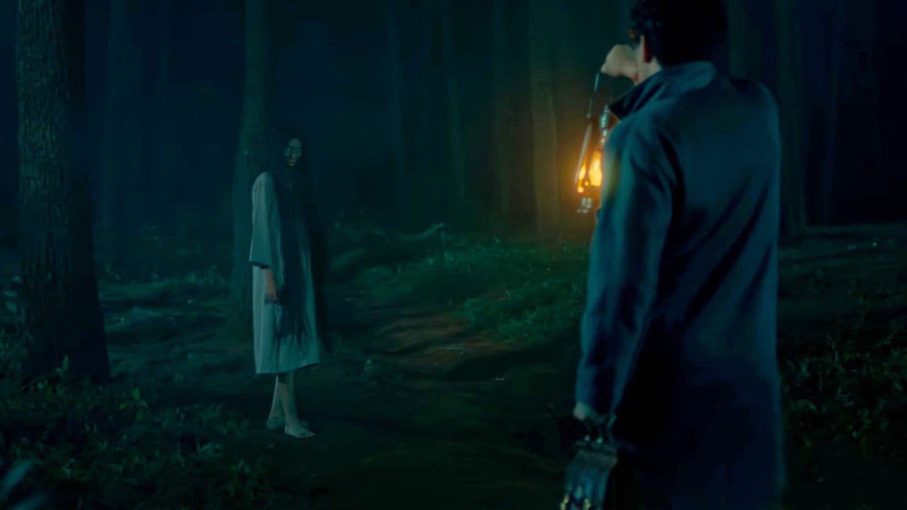 Menjelang Magrib 2: Wanita Yang di Rantai