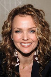 Dina Meyer photo