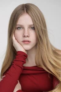 Alyla Browne photo