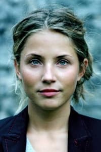 Tuva Novotny photo