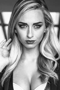 Lyndsi LaRose photo