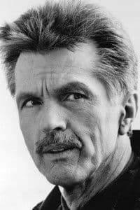 Tom Skerritt photo