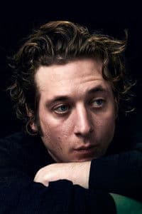 Jeremy Allen White photo