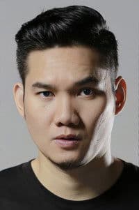 Paween Purijitpanya photo