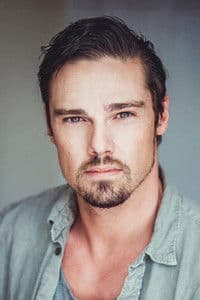 Jay Ryan photo