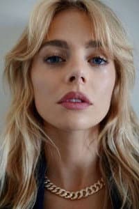 Samara Weaving photo