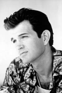 Chris Isaak photo