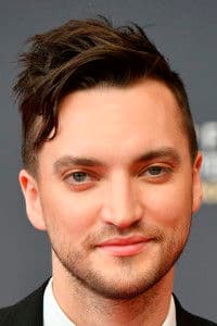 Richard Harmon photo