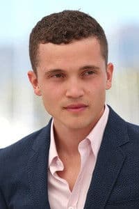 Karl Glusman photo
