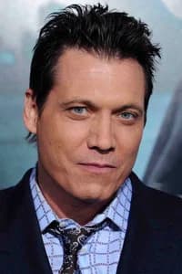 Holt McCallany photo