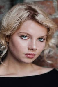 Ella Newton photo