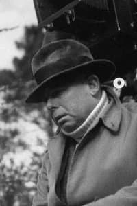 Jean Renoir photo
