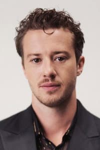 Joseph Quinn photo