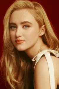 Kathryn Newton photo