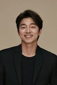 Gong Yoo photo