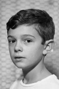 Noah Jupe photo