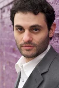 Arian Moayed photo