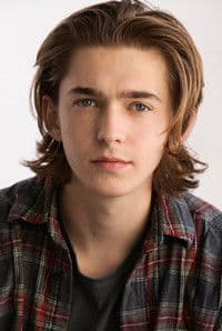 Austin Abrams photo