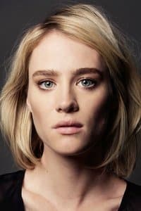 Mackenzie Davis photo