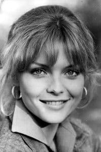 Michelle Pfeiffer photo