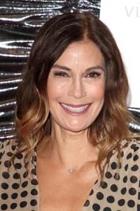 Teri Hatcher photo