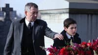 Sean Pertwee photo