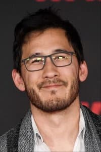 Mark Fischbach photo