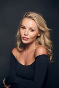 Betsy Blue-English photo