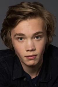 Charlie Plummer photo