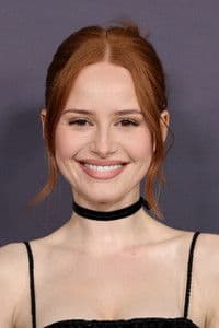 Madelaine Petsch photo