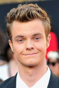 Jack Quaid photo