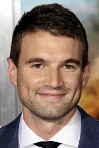 Alex Russell photo