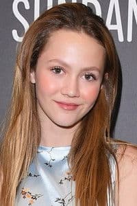 Iris Apatow photo