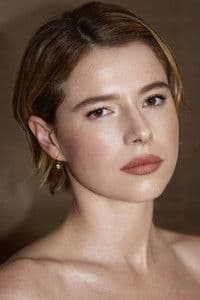 Jessie Buckley photo