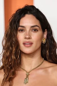 Adria Arjona photo