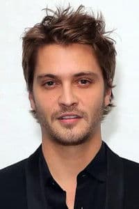 Luke Grimes photo