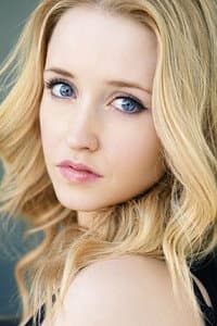 Emily Tennant photo