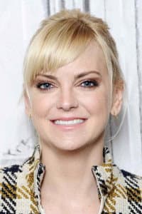 Anna Faris photo