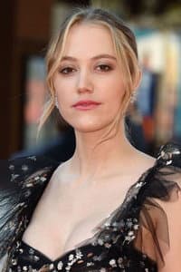 Maika Monroe photo