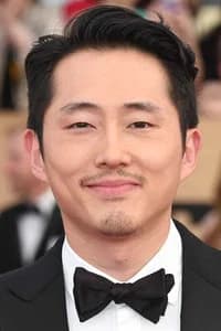 Steven Yeun photo