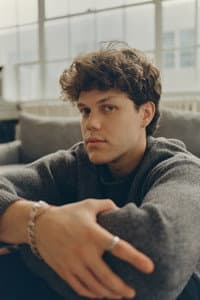 Sebastian Delascasas photo