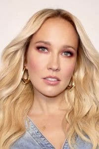 Anna Camp photo