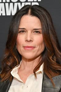 Neve Campbell photo