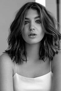 Sophie Nélisse photo