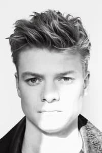 Tom Rhys Harries photo