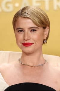 Jessie Buckley photo