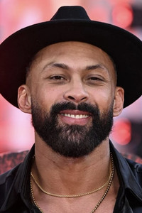 Chi Lewis-Parry photo