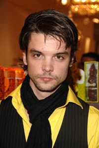 Andrew-Lee Potts photo